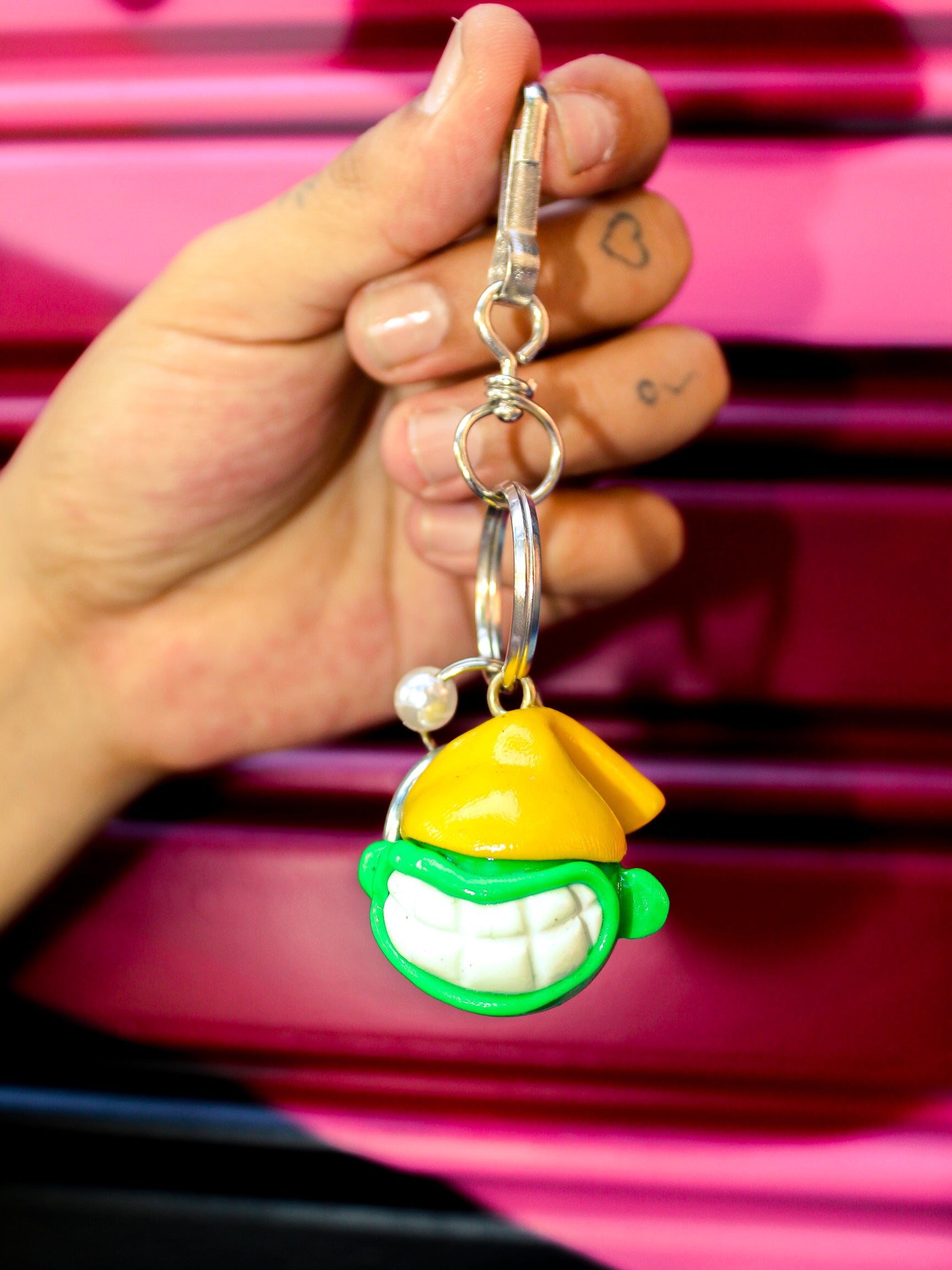 HEAD KEYCHAIN — HANDMADE