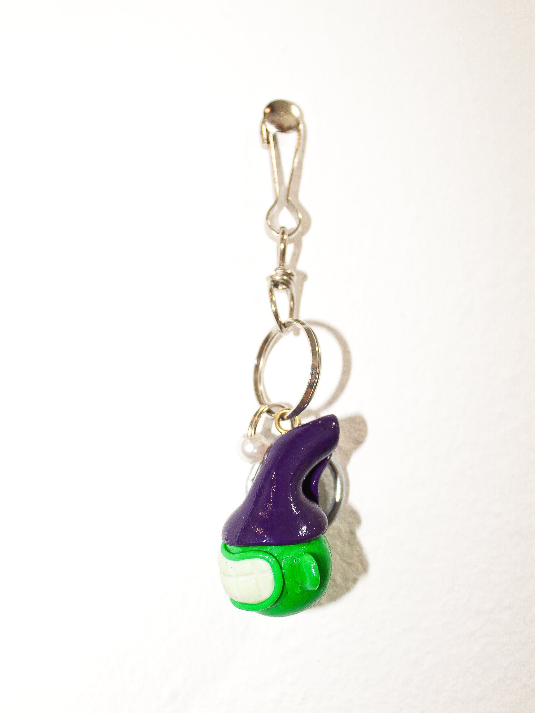 HEAD KEYCHAIN — HANDMADE