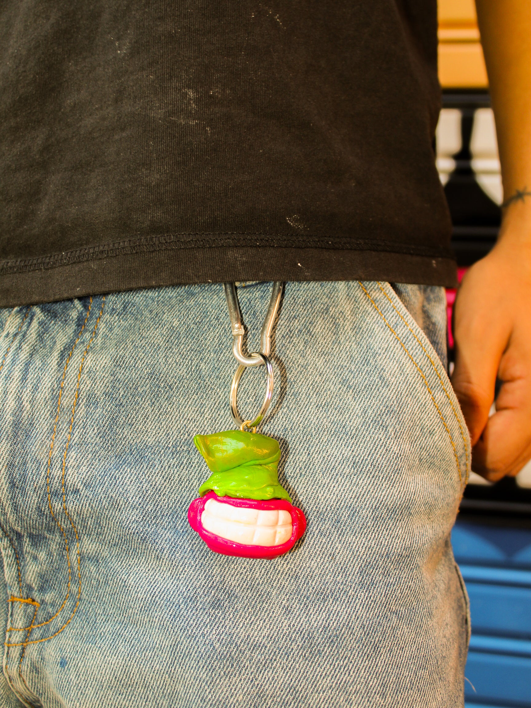 HEAD KEYCHAIN — HANDMADE