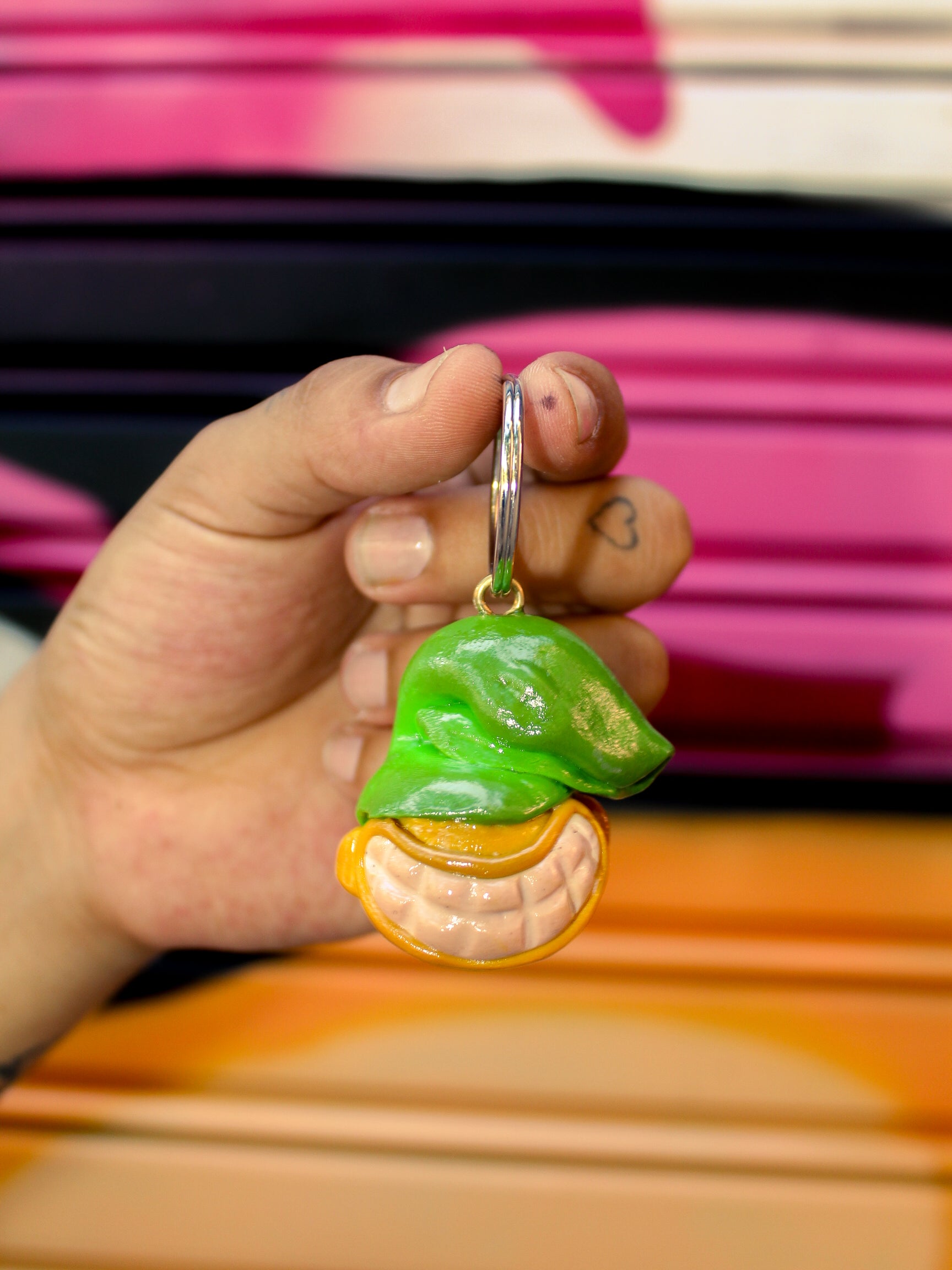 HEAD KEYCHAIN — HANDMADE