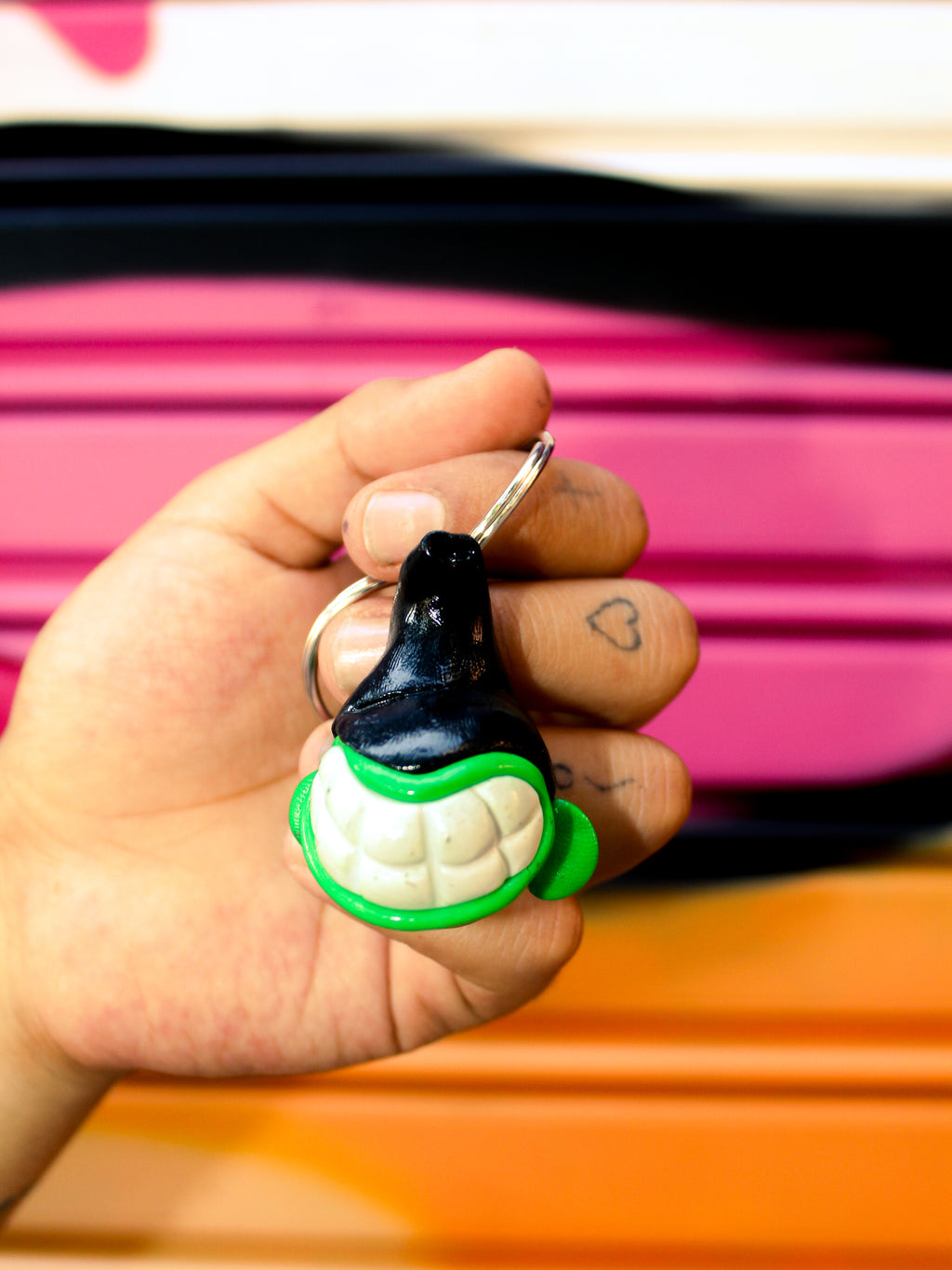 HEAD KEYCHAIN — HANDMADE