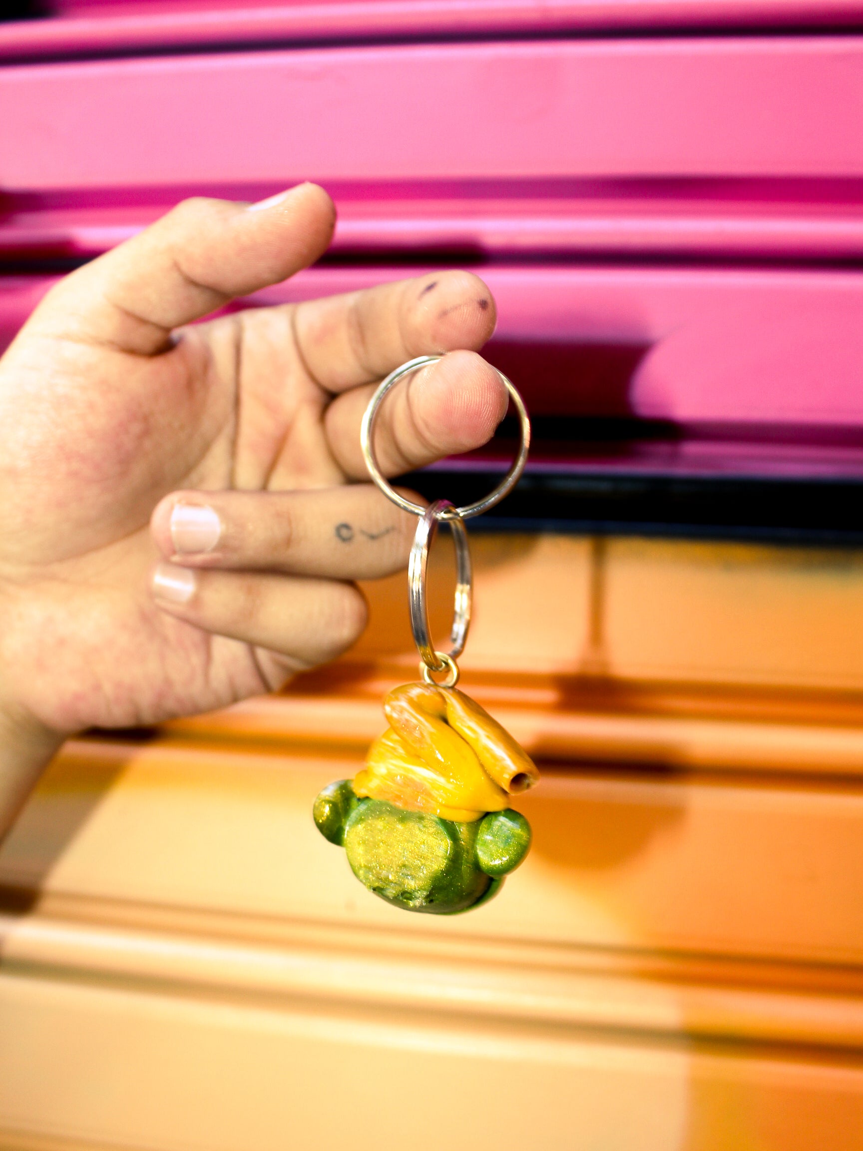 HEAD KEYCHAIN — HANDMADE