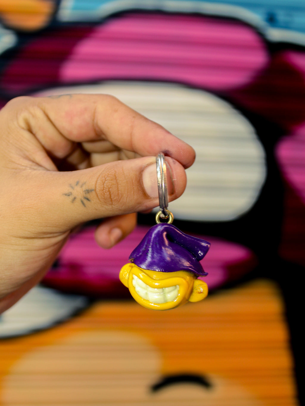 HEAD KEYCHAIN — HANDMADE