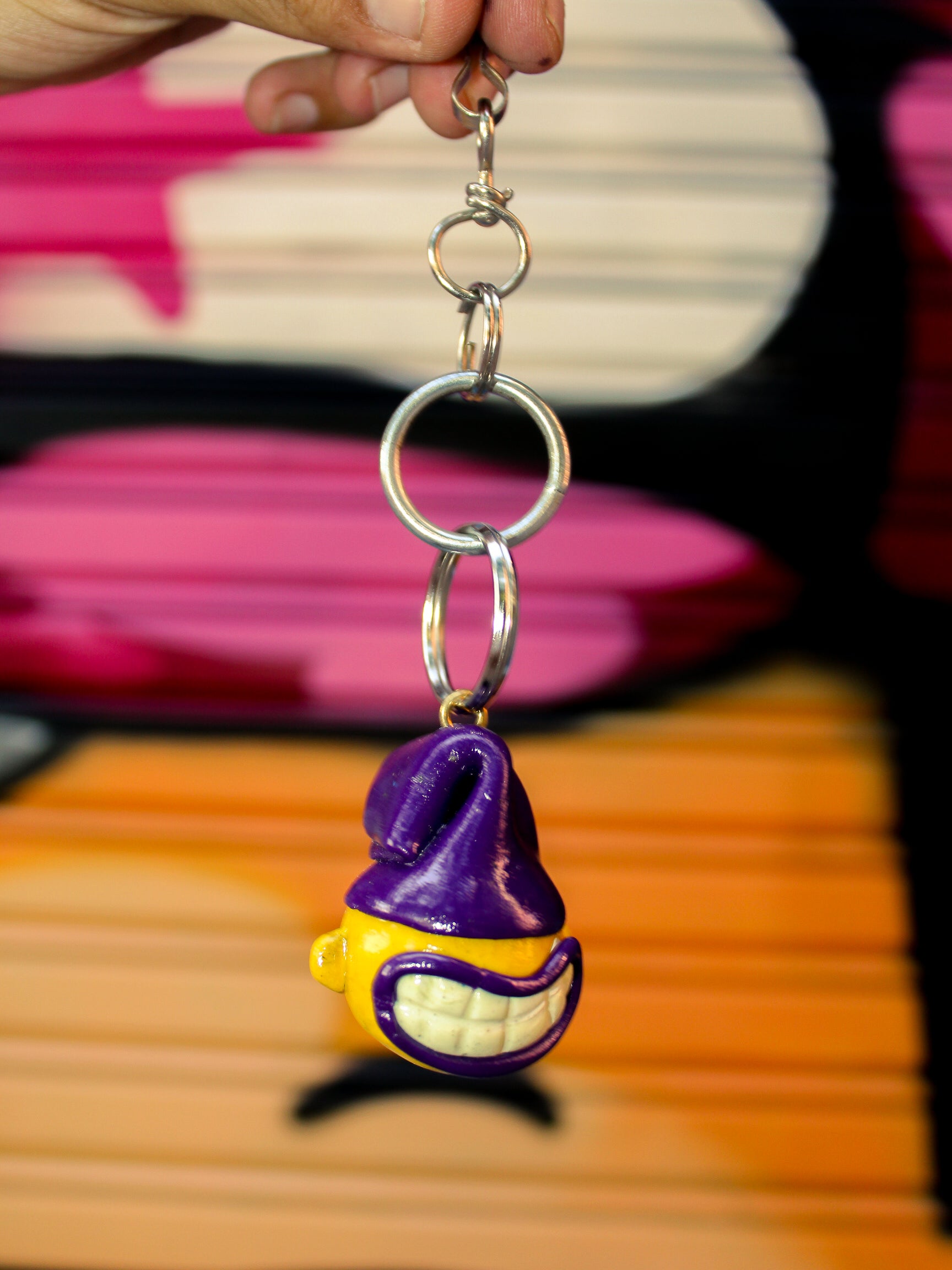 HEAD KEYCHAIN — HANDMADE